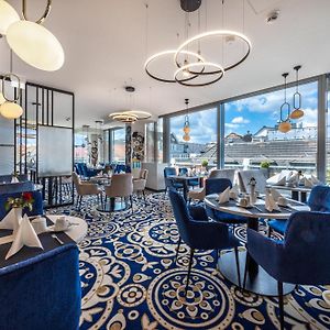 Best Western Premier Royal Blue